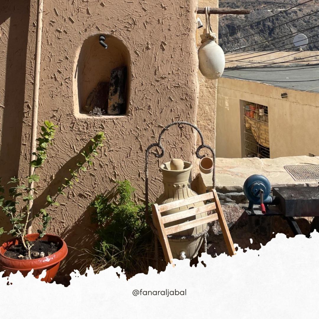 Fanar Aljabal * Sayq